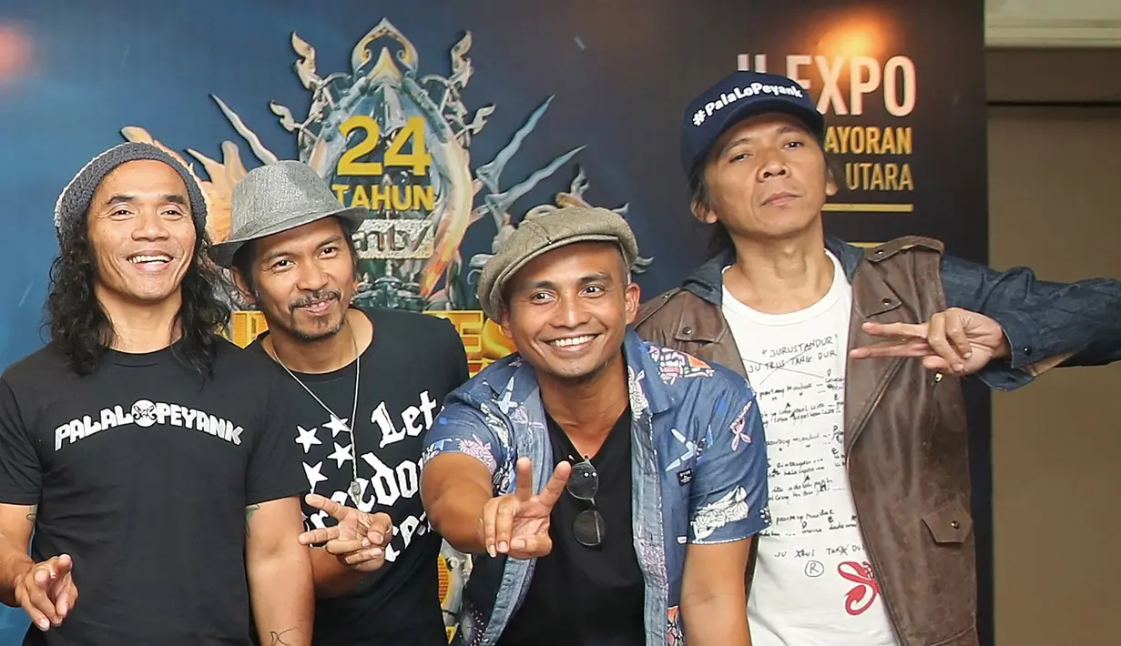 "Ga dapat peran apa-apa. Jadi party crasher aja. 5 lagu, part kolaborasi juga ada. Audiense bisa minta lagu, dan langsung bisa duet ama Slank di satu lagu," lanjut Kaka. (Bambang E. Ros/Bintang.com)