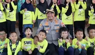 Cara Unik Mbah Con, Kapolresta Surakarta Bikin Bocah Akrab dengan Polisi