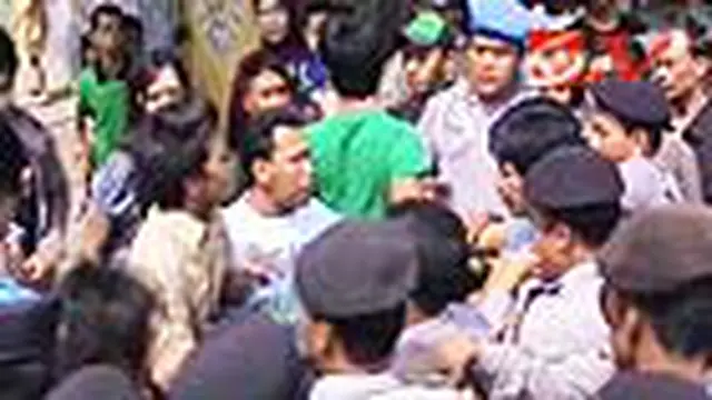 Ricuh, Eksekusi Sebuah Rumah di Semarang