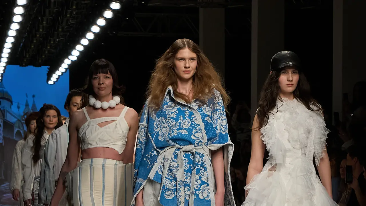 Sasha Barbakov di Moscow Fashion Week. Dok. Moscow Fashion Week