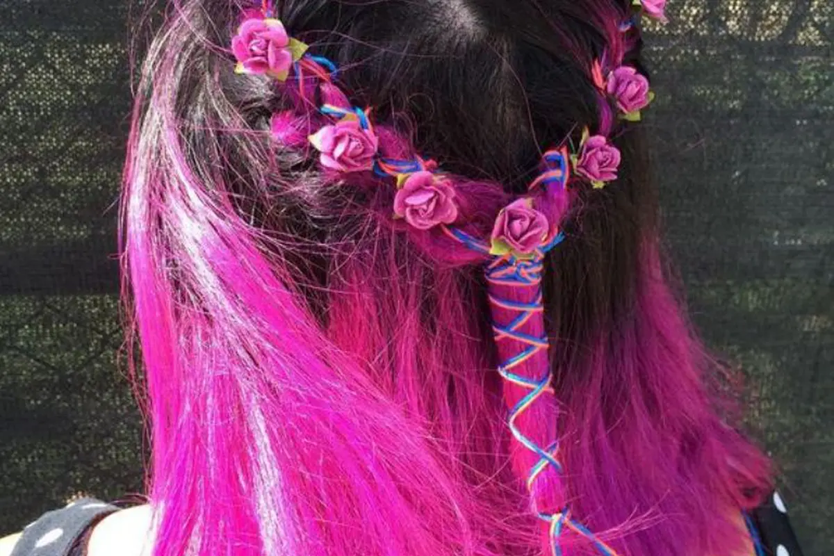 Cantiknya Tren 'Hair Metal' yang 'Mengambil Alih' Instagram
