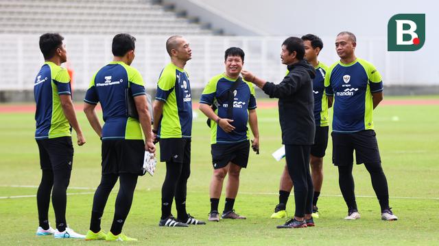 Indra Sjafri Bersama Jajaran Pelatih Timnas Indonesia U-20