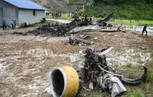 FOTO: Begini Kondisi Pesawat Saurya Airlines yang Jatuh dan Terbakar di Nepal, Tewaskan 18 Penumpang