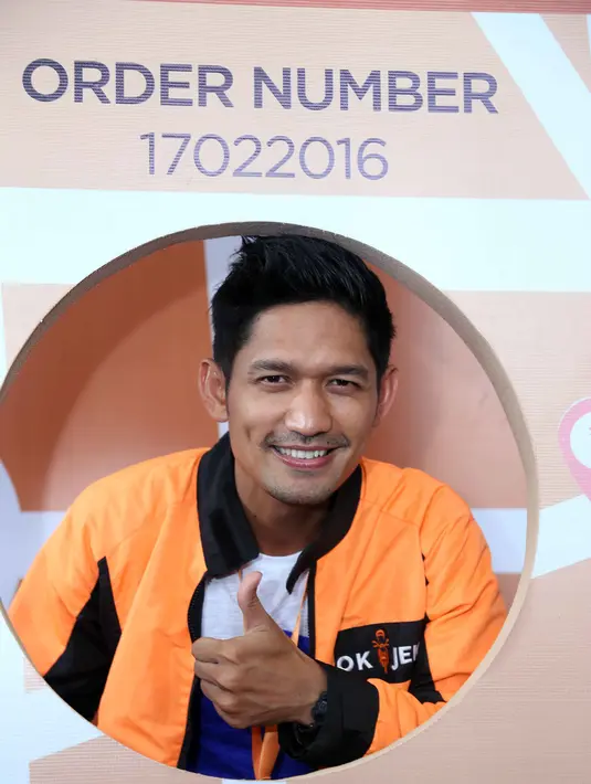 Presenter kelahiran 34 tahun silam ini mengaku menjadi customer ojek online. Banyak hal yang bisa dibantu oleh driver ojek online. (Nurwahyunan/Bintang.com)