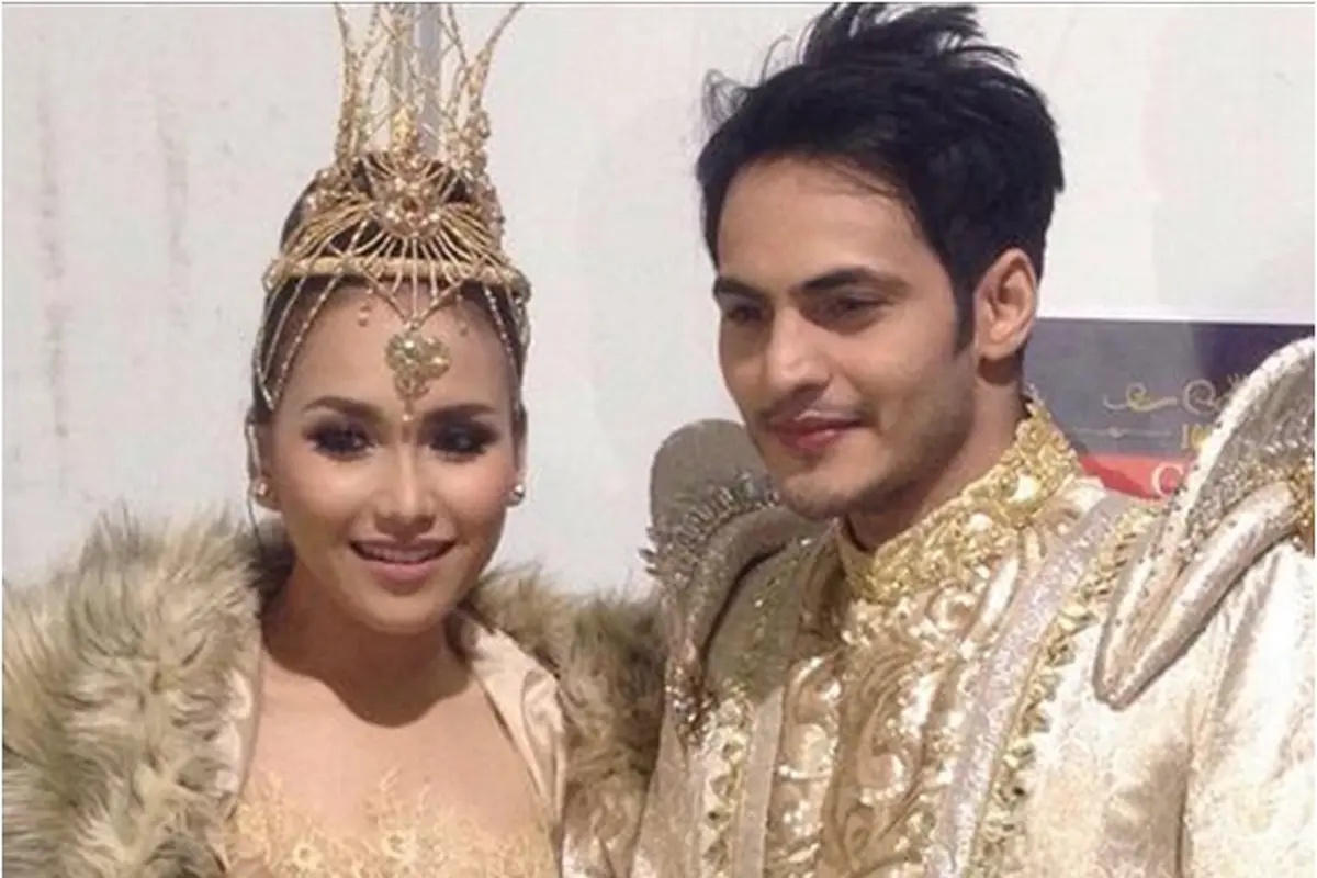 Ayu Ting Ting dan Ravi Bhatia