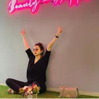 Lebih lanjut Aura mengatakan, sampai sang anak berusia dua tahun ia tak ingin terlalu sibuk bekerja. Bahkan sampai sekarang, ia masih memilah pekerjaan dengan waktu yang fleksibel. (Instagram/aurakasih)