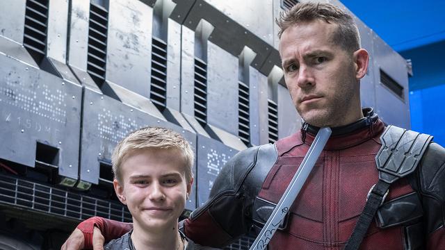 Ryan Reynolds sebagai Deadpool