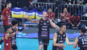 Jakarta LavAni Livin' Transmedia berhasil meraih kemenangan dengan skor 3-1 atas Jakarta Bhayangkara Presisi pada laga leg pertama Grand Final Proliga 2026 di GOR Among Rogo, Yogyakarta, Jumat (24/4/2026) malam WIB. (dok. PBVSI)