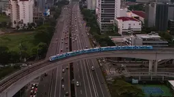 LRT Jabodebek mencatat 78.287 pengguna saat peringatan HUT ke-80 Kemerdekaan Republik Indonesia pada Minggu 17 Agustus 2025. (merdeka.com/Arie Basuki)