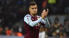 Aston Villa mendatangkan Philippe Coutinho dari Barcelona pada bursa transfer Januari 2022 dengan status pinjaman. Diboyong dengan harga 18 juta euro, Si Penyihir Kecil mampu mencetak satu gol dan satu assist di laga debutnya melawan MU. Kala itu laga berakhir dengan skor 2-2. (AP/Rui Vieira)