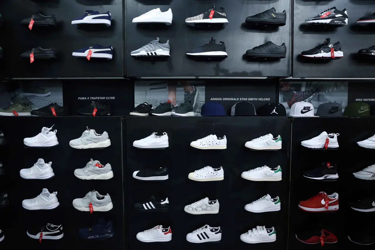[Bintang] 10 Jenis sneakers