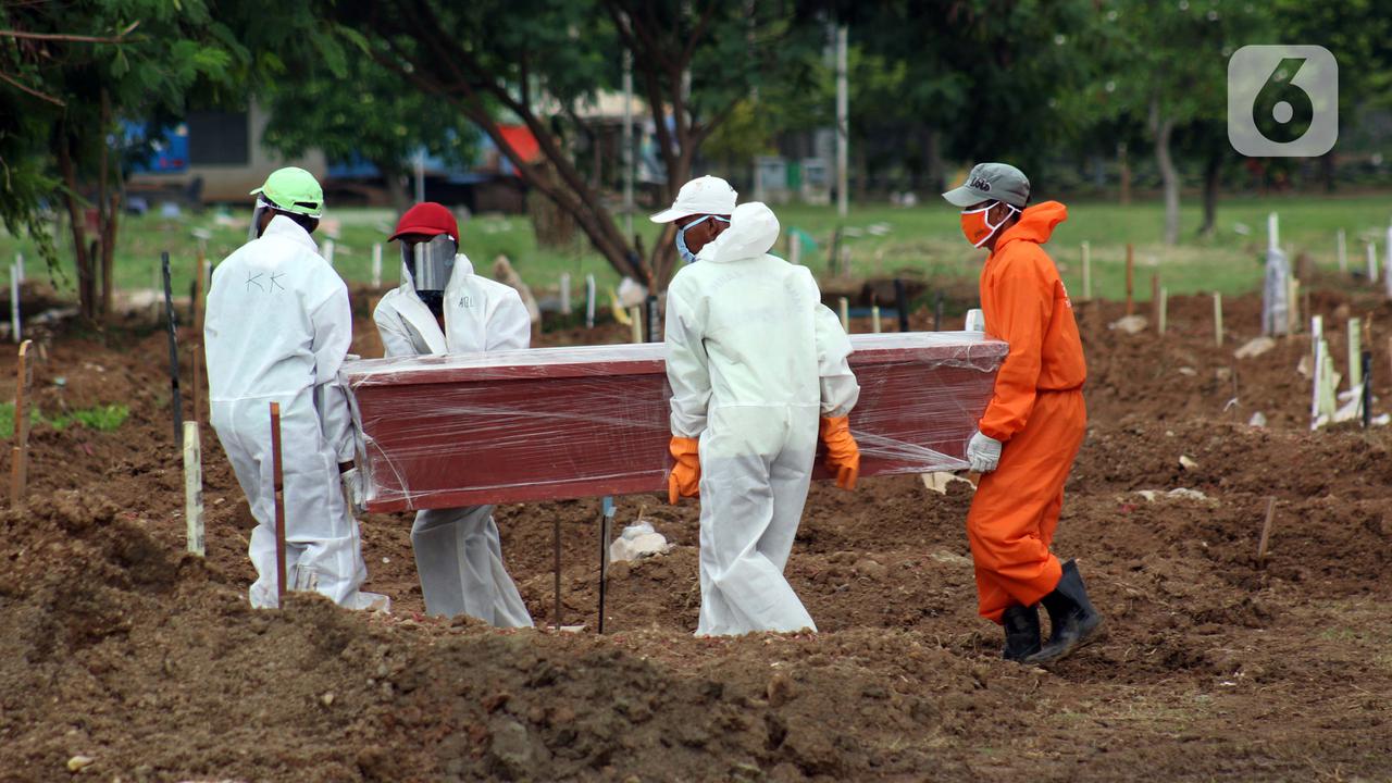 Kesunyian Pemakaman Pasien Covid-19