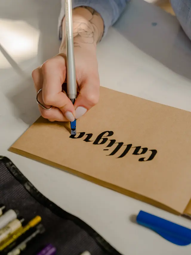 ilustrasi tips membuat slogan/pexels