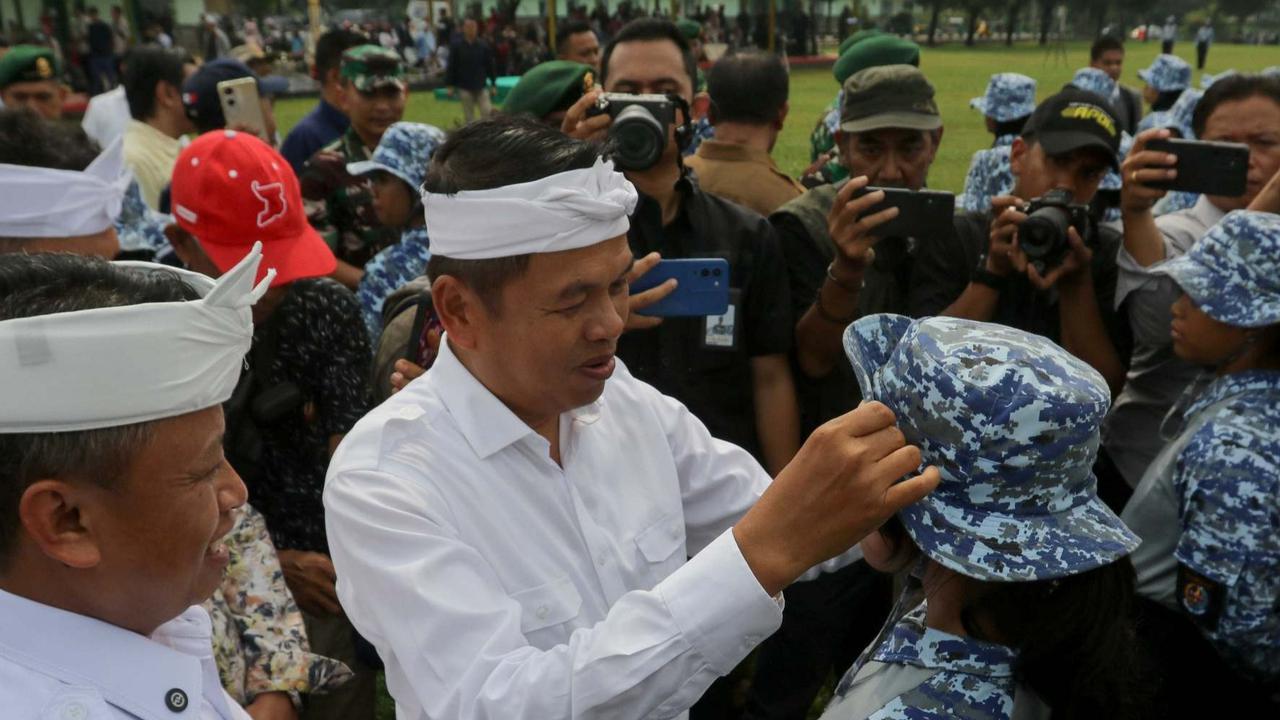 FOTO: Momen Dedi Mulyadi Temui Anak-Anak Dibina di Markas Kotrad Depok, Ada yang Betah dan Ogah Pulang