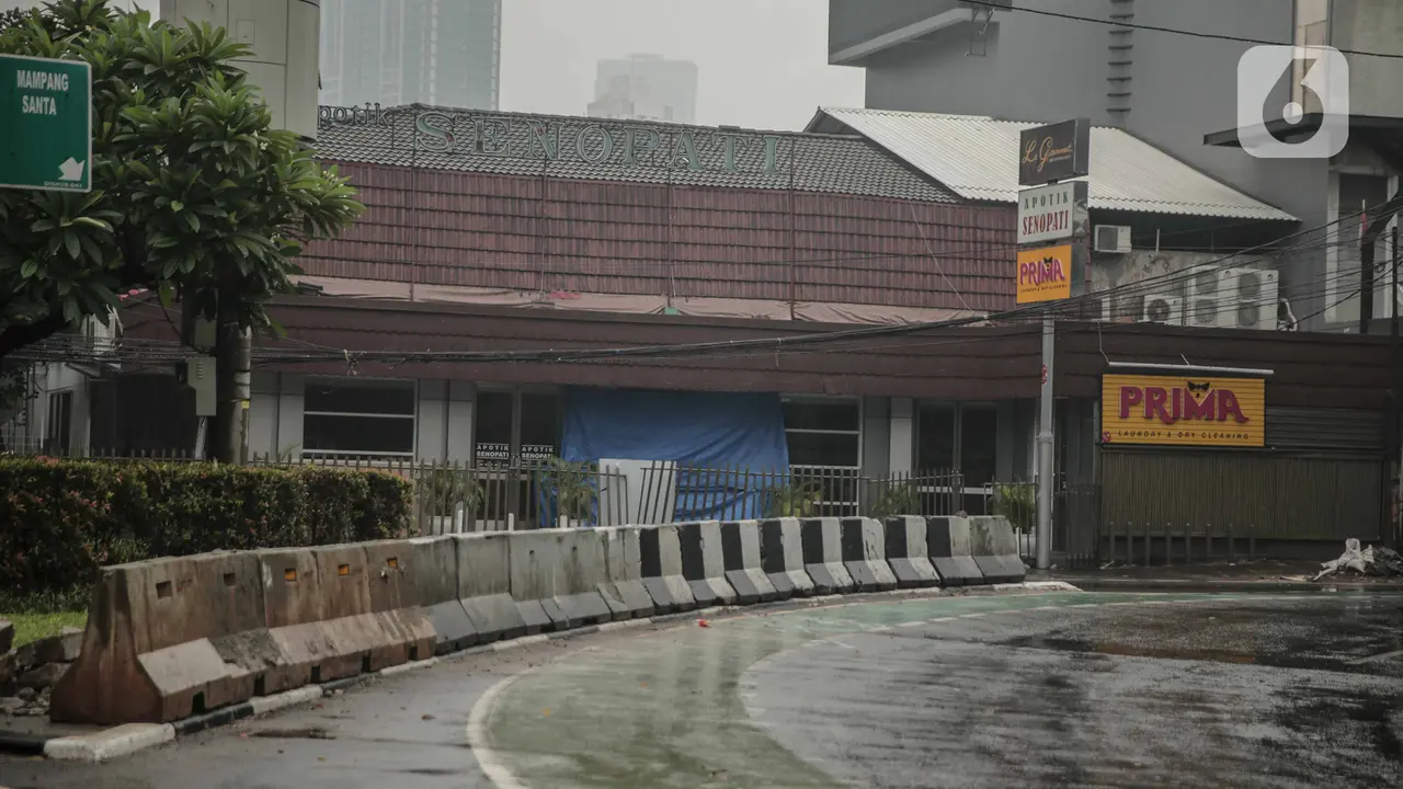 Apotek Senopati Ditabrak Lagi, Sudin Bina Marga Pasang Beton Pembatas