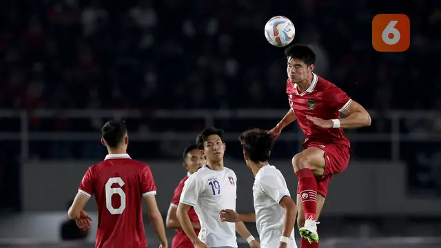 Foto: Momen Menarik saat Timnas Indonesia U-23 Melawan Chinese Taipe, Ada yang Kasih Ucapan Selamat Ultah untuk Marselino Ferdinan