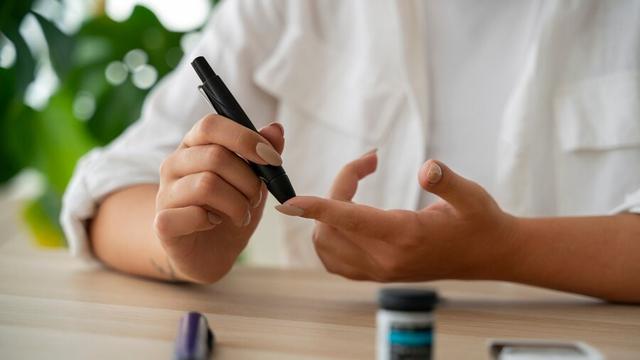 Ilustrasi cek gula darah/freepik.com