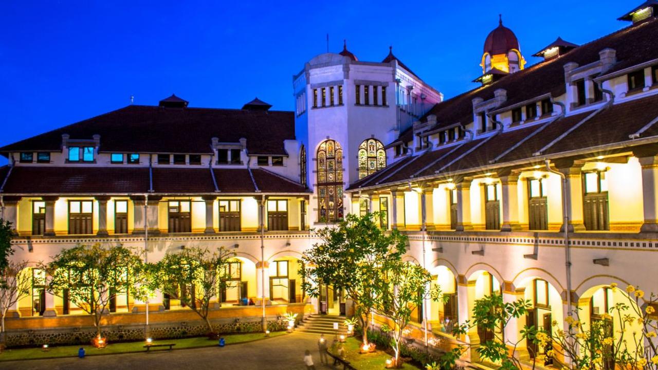 Bangunan di Kota Lain