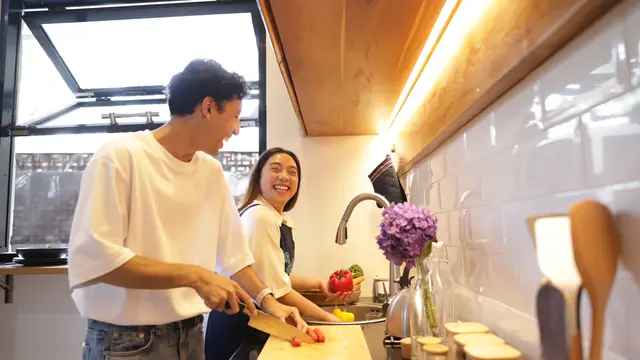 couple desember berbagi peran