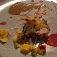 Salah satu menu yang terhidang dalam Magic Hour Dinner di Goethe-Institut Jakarta, Kamis malam, 22 November 2018. (Liputan6.com/Dinny Mutiah)