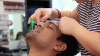 Pria Lakukan Perawatan Kecantikan, Bagaimana Jadinya?