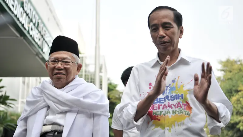 Lihat Kemeja Motif Unik Jokowi Saat Cek Kesehatan di RSPAD