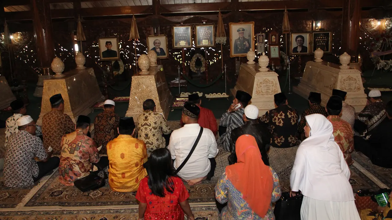 Peziarah Makam Presiden Soeharto Mendadak Meningkat Tajam 