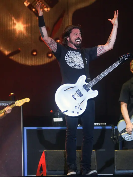 Di band ini Grohl sendiri bermain sebagai gitaris dan vokalis. Selama perjalanan karier band ini, empat dari album nya telah memenangkan 11 Grammy Awards diantaranya memenangkan Best Rock Album empat kali. (Bintang/EPA)