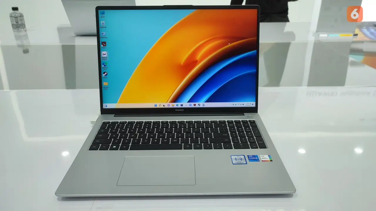 Huawei MateBook D16