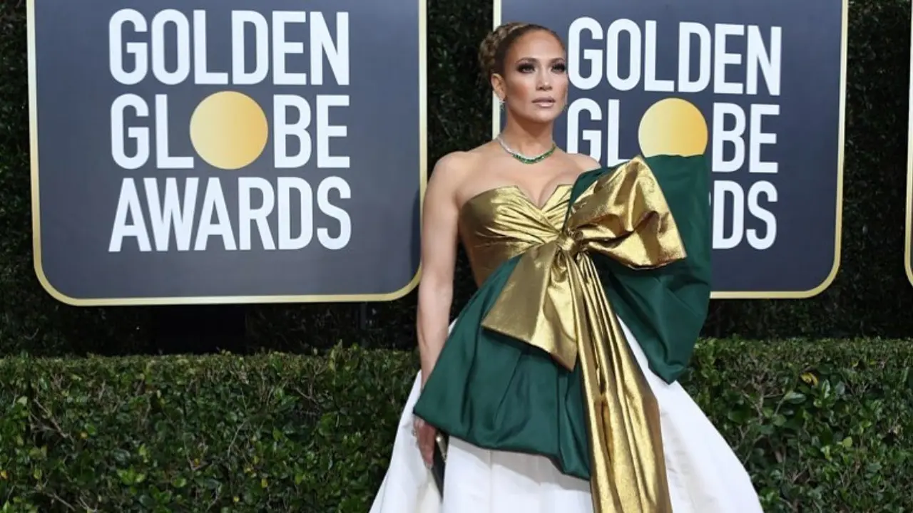 Berpita Besar, Gaun Jennifer Lopez di Golden Globe 2020 Jadi Guyonan Warganet