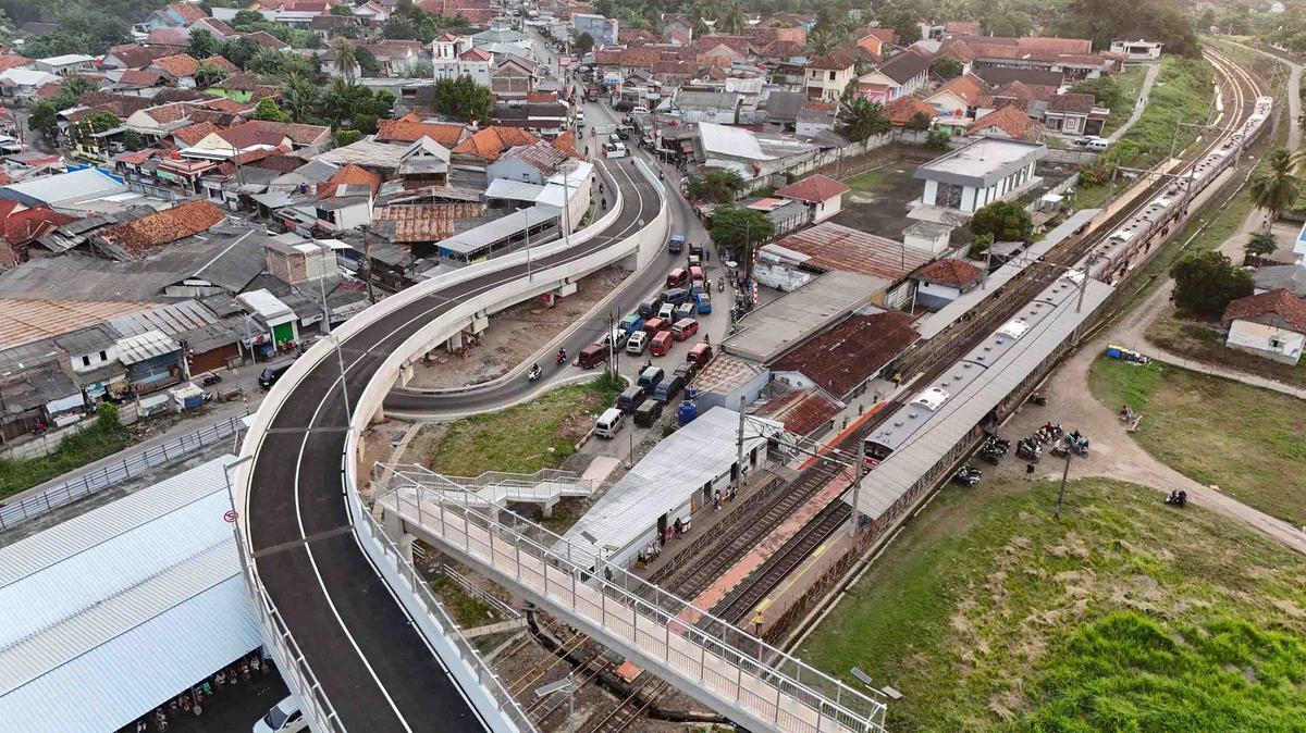 FOTO: Flyover dan JPO Tenjo Rampung, Siap Dukung Mobilitas dan Ekonomi Lokal