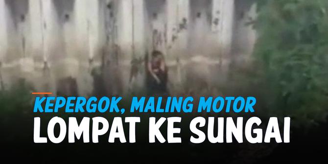 VIDEO: Kepergok Warga, Maling Motor Lompat ke Sungai