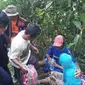 Nenek Katiyem ditemukan di aliran sungai pinggir hutan, Gumelar, Banyumas. (Foto: Liputan6.com/TRC BPBD BMS/Muhamad Ridlo)