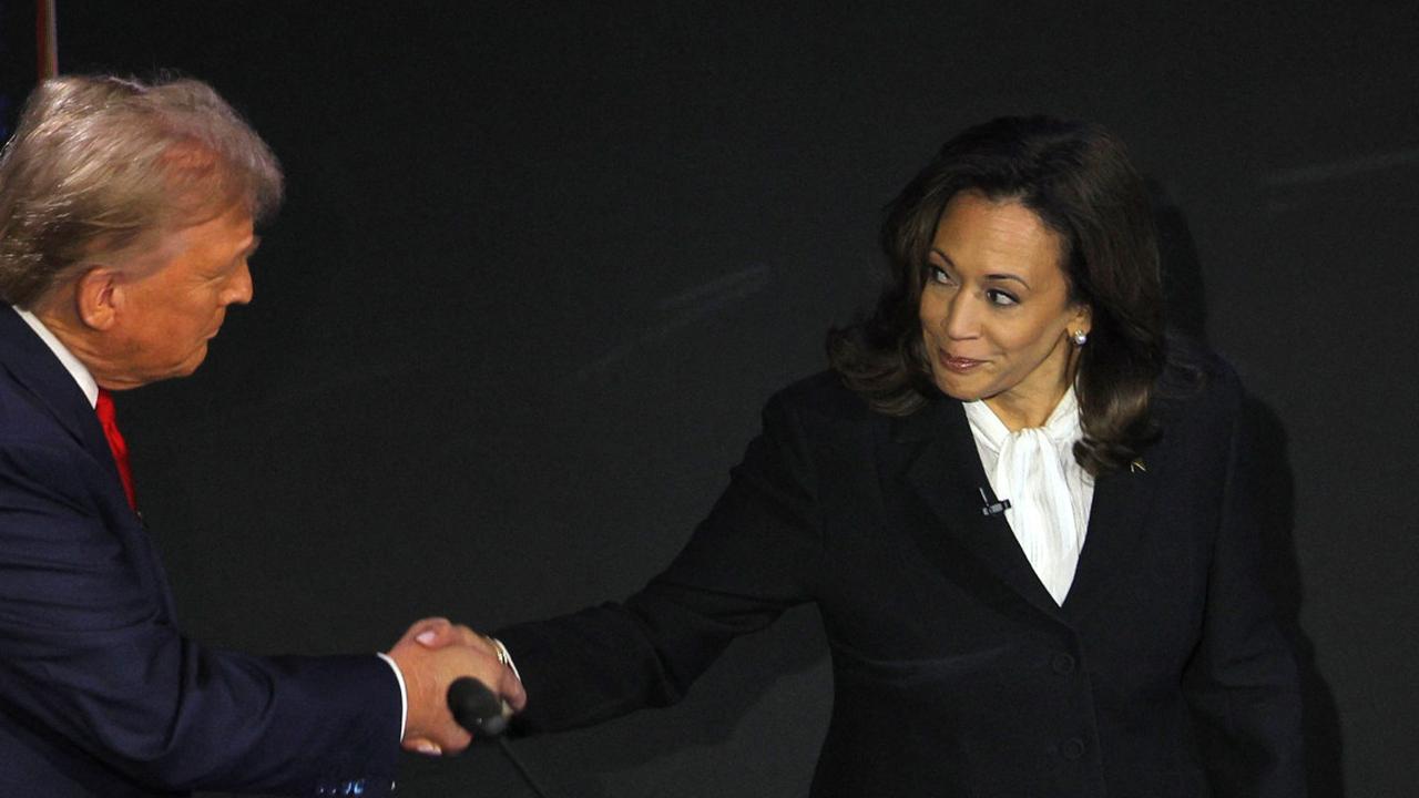 Hacker China sedang Kerja Keras Bobol HP Donald Trump dan Kamala Harris, Info Ini yang Diincar