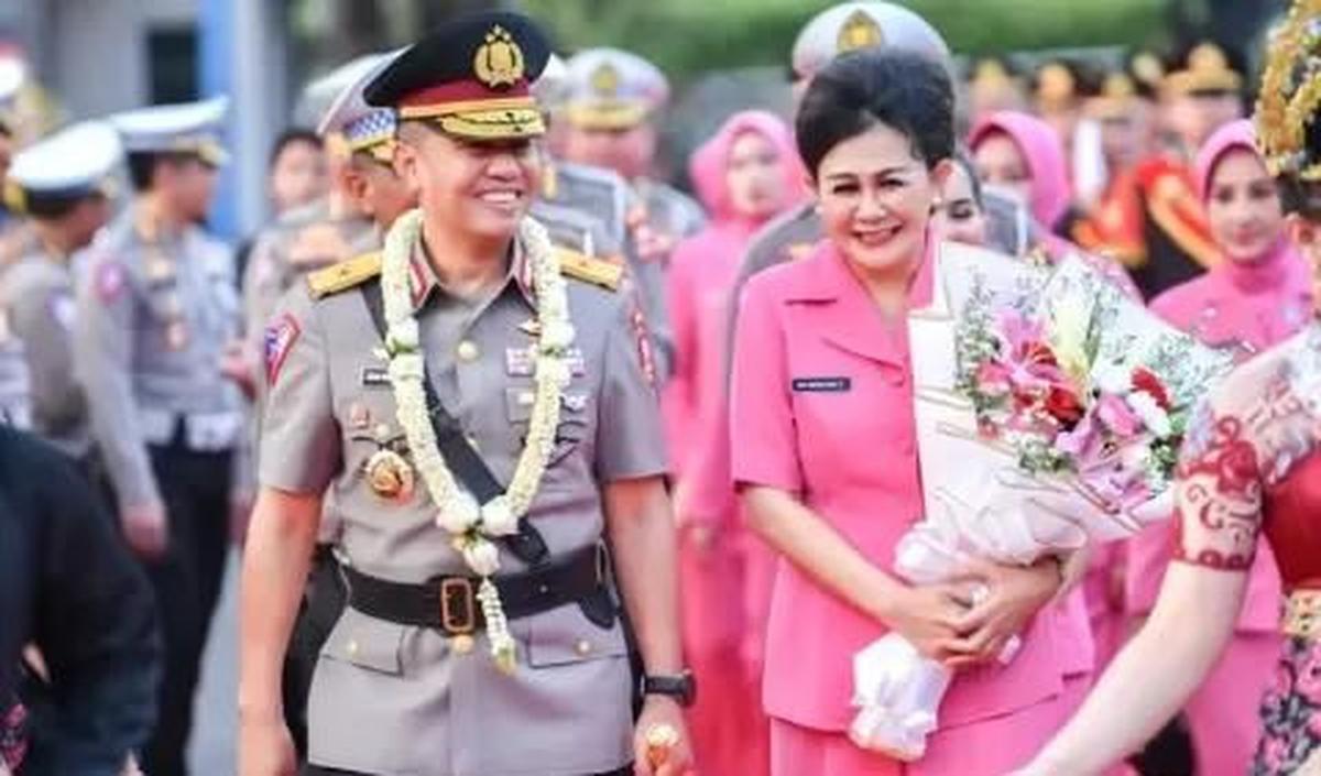 Sosok Dewi Tjandraningsih