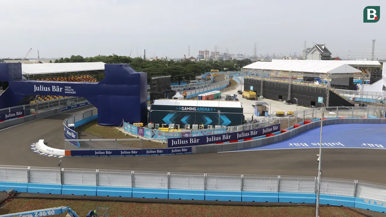 Suasana Sirkuit Formula E Jakarta Jelang Balapan