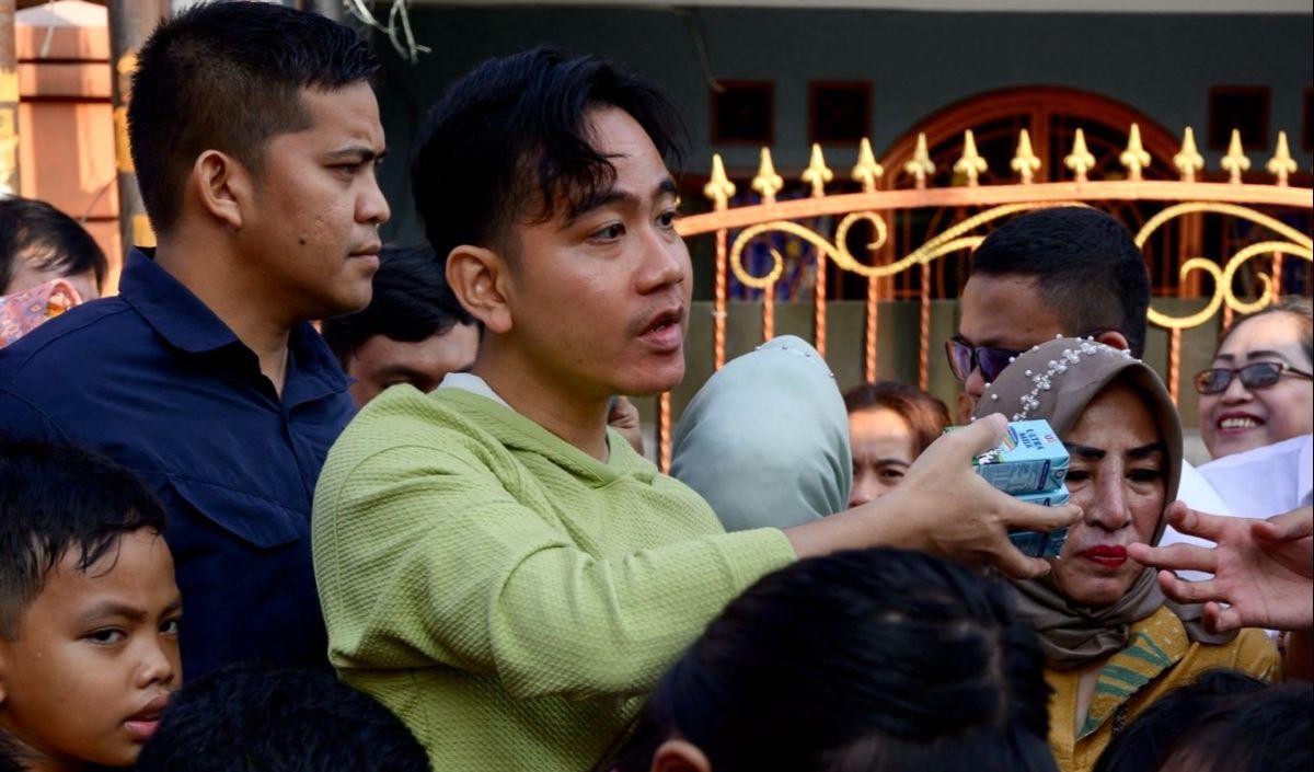 <b>Gibran Minta Izin Blusukan ke Heru Budi</b>