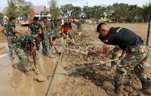 Mendagri Minta Tambahan BKO TNI/Polri Percepat Pembersihan Lumpur Banjir Aceh