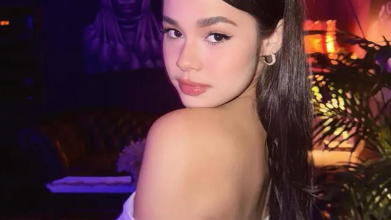 7 Potret Maria Theodore Dekat Irfan Fandi, Romantis Rayakan Tahun Baru
