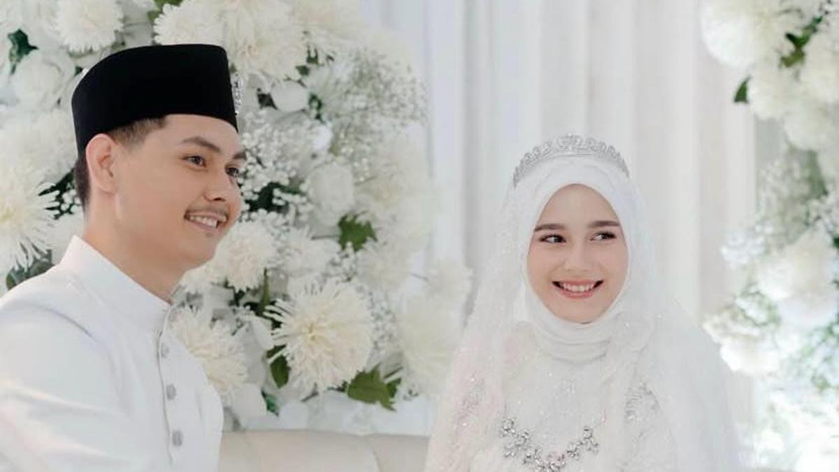 6 Pesona Anggun Yasmine Ow Resmi Menikah, Tampil Elegan dalam Balutan Gaun dan Hijab Serba Putih
