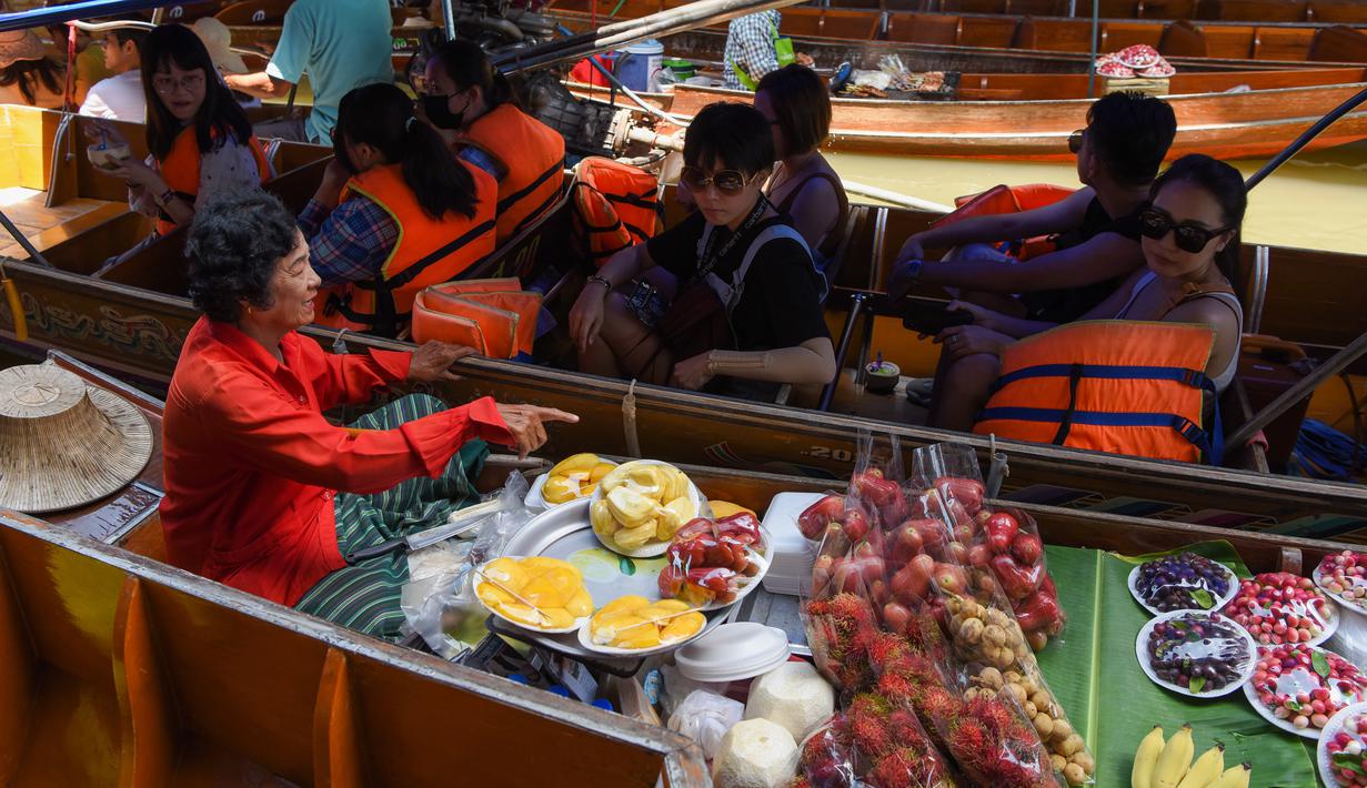 Wisata pasar terapung bangkok