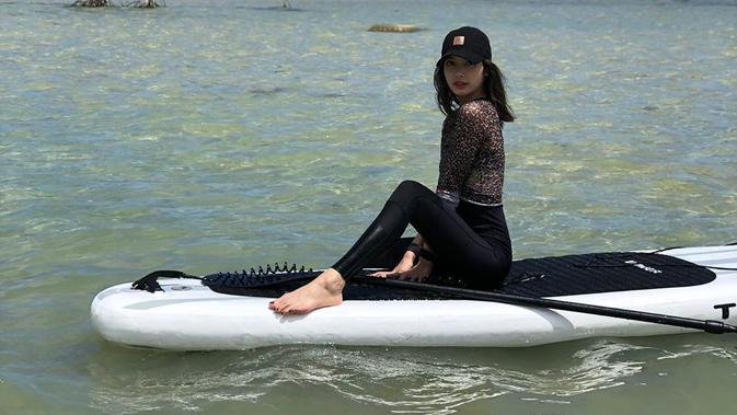 Seksinya Lisa Blackpink Saat Liburan Di Hawaii Lifestyle Liputan6 Com