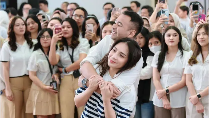 Raffi Ahmad dan Nagita Slavina Sambut 10 Tahun Anniversary (Instagram/@raffinagita1717)