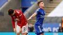 Pemain Leicester City, Harvey Barnes, melakukan selebrasi usai mencetak gol ke gawang Manchester United pada laga Liga Inggris di Stadion King Power, Sabtu (26/12/2020). Kedua tim bermain imbang 2-2.
(AFP/Pool/Glyn Kirk)