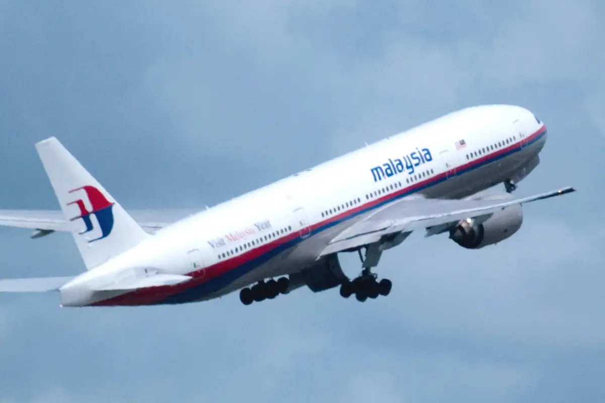 Pesawat Malaysia Airlines Menuju Beijing Hilang Kontak