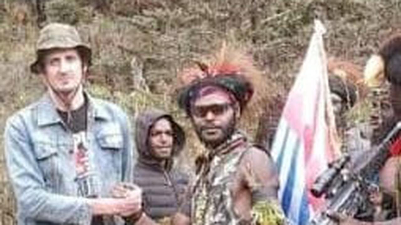 Polri Ungkap Negosiasi Bebaskan Pilot Susi Air Alot, Bupati Nyaris Mati karena Helikopter Ditembak KKB