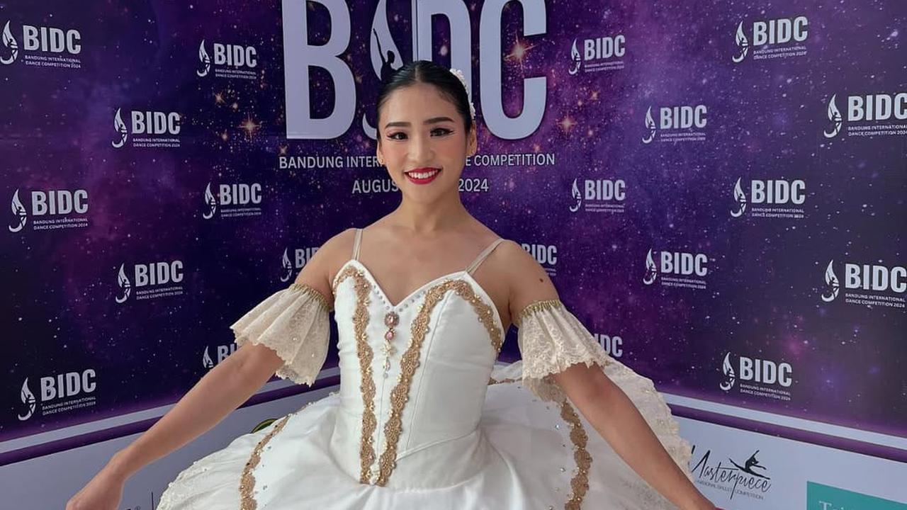Banyak yang Nggak tahu Ternyata Jago, 7 Potret Haruka Nakahawa Ikut Kompetisi Balet