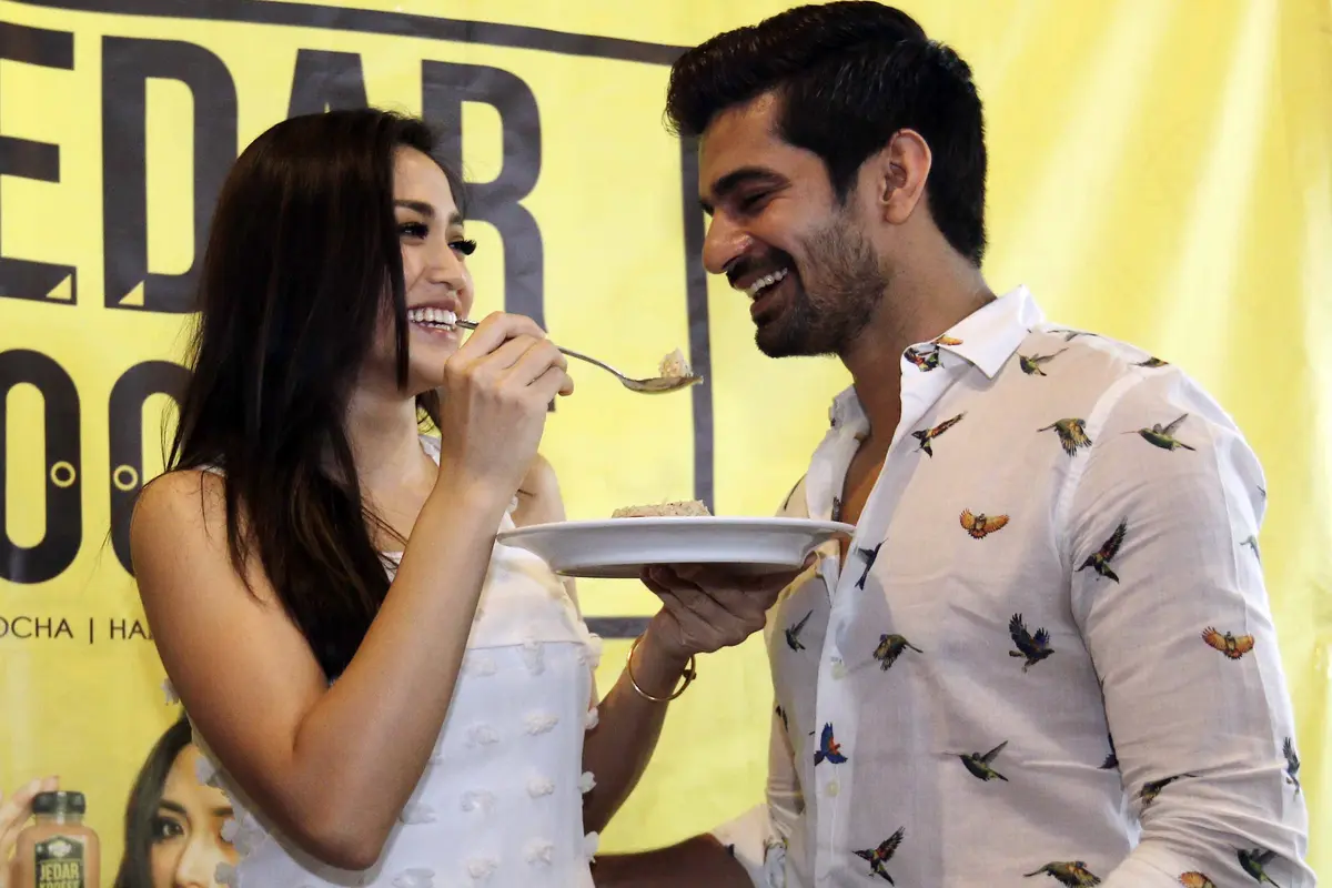 [Bintang] Jessica Iskandar dan Vishal Singh