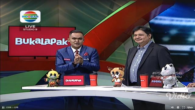 Menteri Perindustrian, Airlangga Hartarto jadi komentator laga Liga 1 PSMS Medan melawan Persib Bandung.