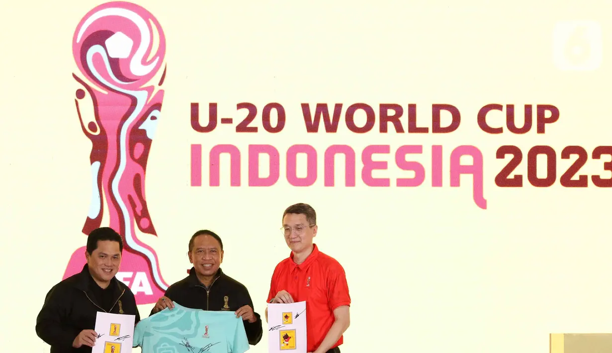 Secara resmi FIFA mencabut status Indonesia sebagai tuan rumah pelaksanaan Piala Dunia U-20 2023. (Liputan6.com/Herman Zakharia)